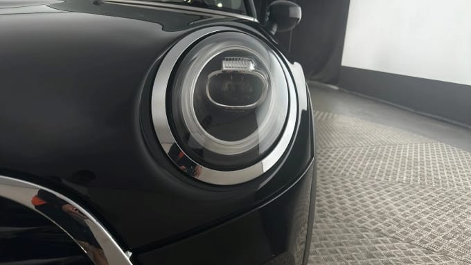 2020 Mini Hatch