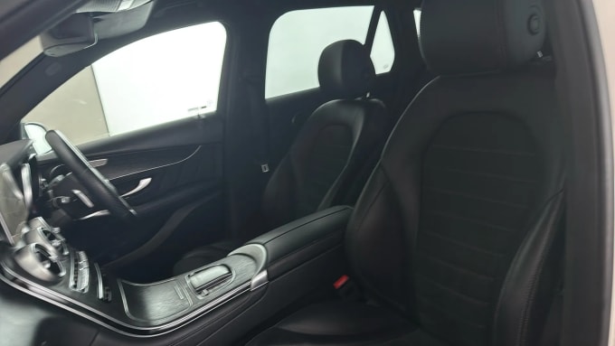 2021 Mercedes-benz Glc