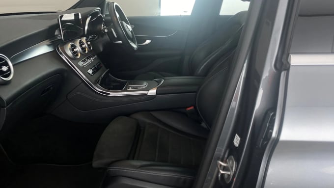 2021 Mercedes-benz Glc