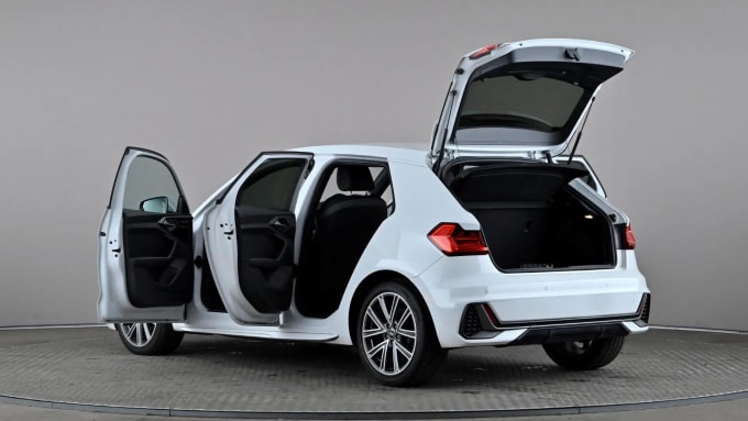 2022 Audi A1