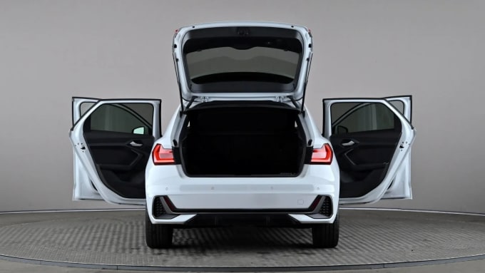 2022 Audi A1