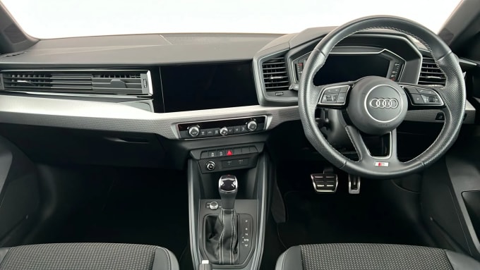 2022 Audi A1