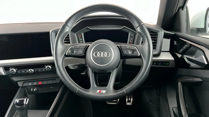2022 Audi A1