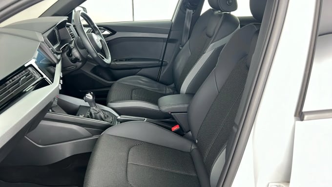 2022 Audi A1