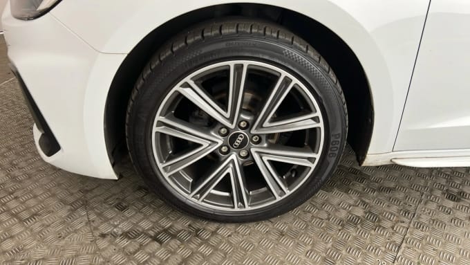 2022 Audi A1