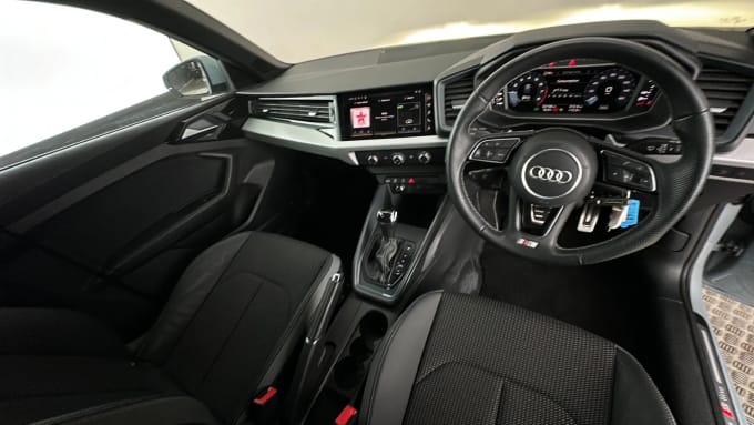 2022 Audi A1