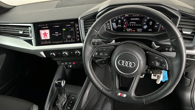 2022 Audi A1