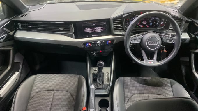 2022 Audi A1