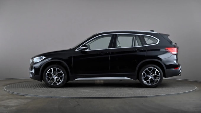 2022 BMW X1