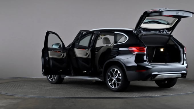 2022 BMW X1
