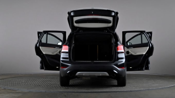 2022 BMW X1