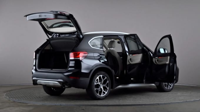 2022 BMW X1