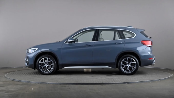 2022 BMW X1