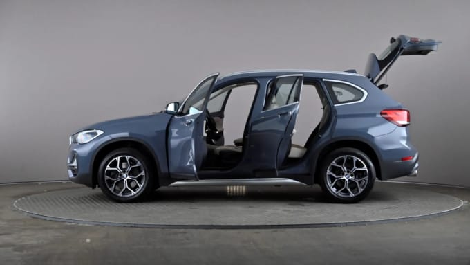 2022 BMW X1