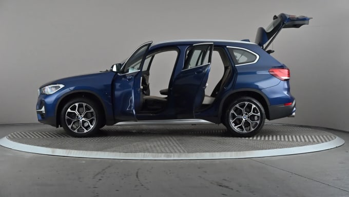 2022 BMW X1