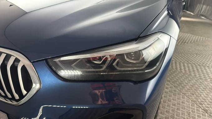 2022 BMW X1