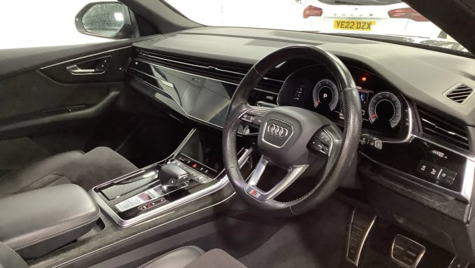 2018 Audi Q8