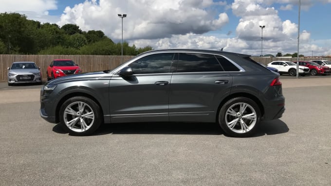 2018 Audi Q8