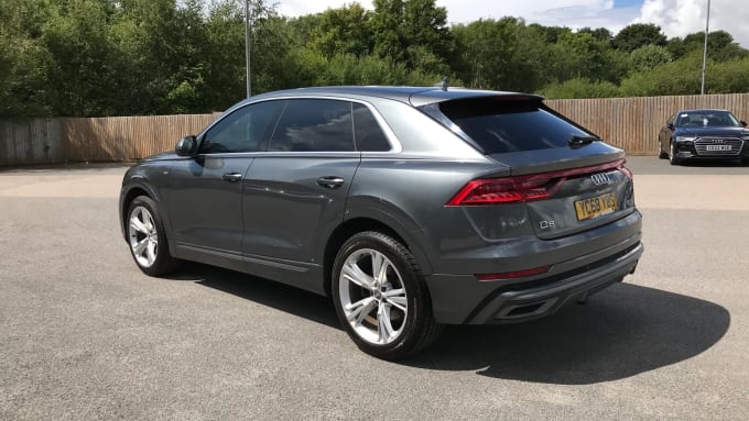 2018 Audi Q8
