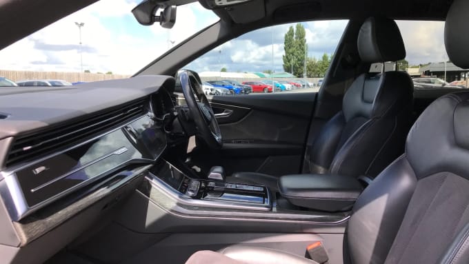 2018 Audi Q8