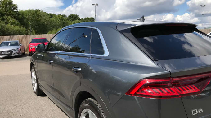 2018 Audi Q8