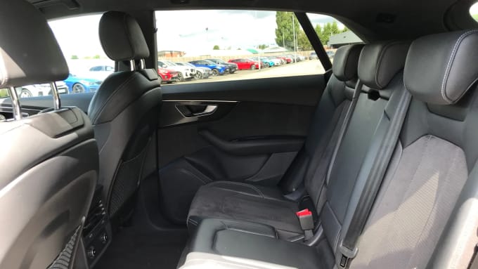 2018 Audi Q8