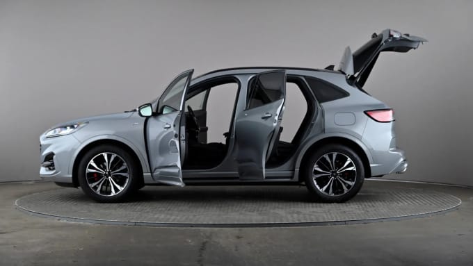 2022 Ford Kuga