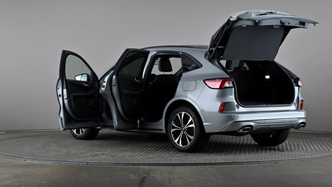 2022 Ford Kuga