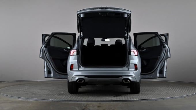 2022 Ford Kuga
