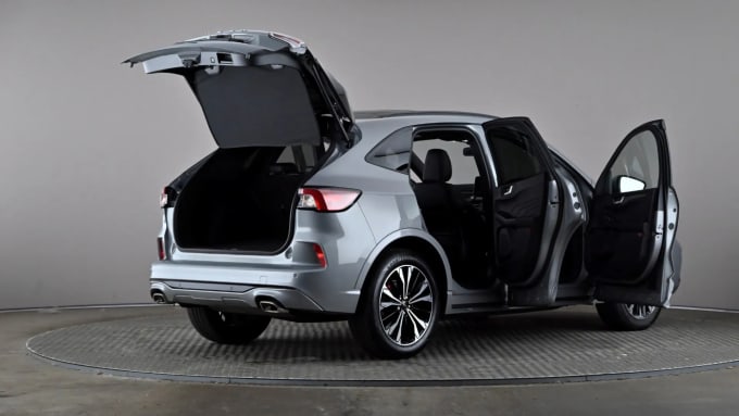 2022 Ford Kuga