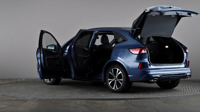 2022 Ford Kuga