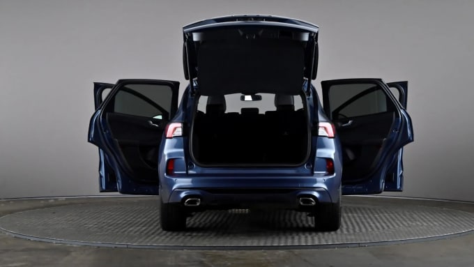 2022 Ford Kuga