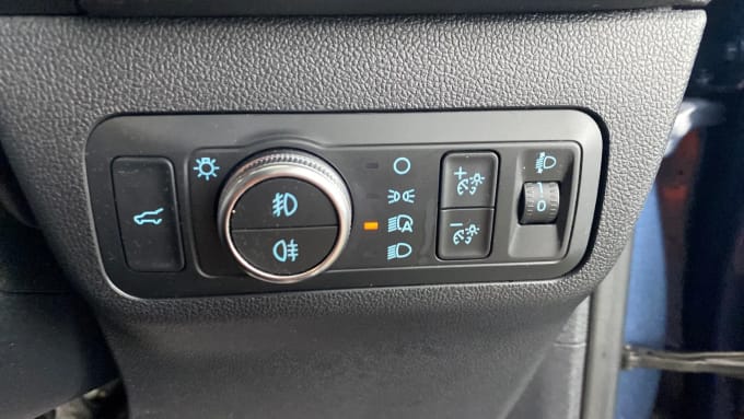 2022 Ford Kuga