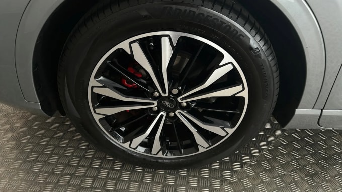 2022 Ford Kuga
