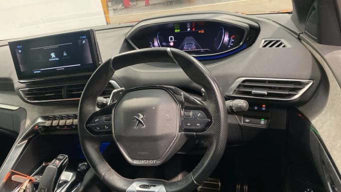 2022 Peugeot 5008