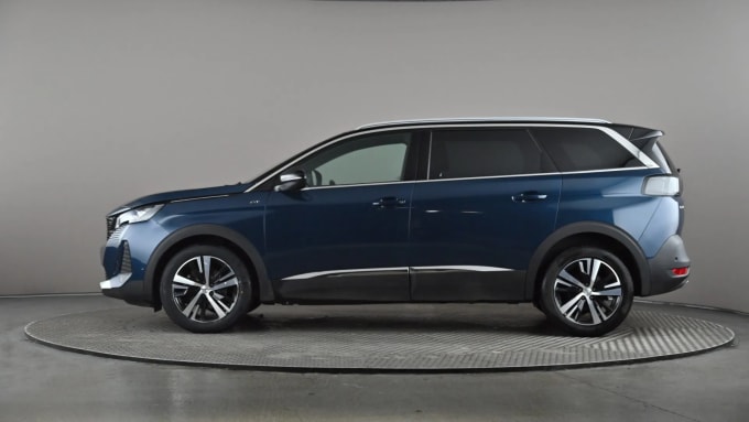 2022 Peugeot 5008