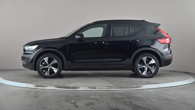 2022 Volvo Xc40