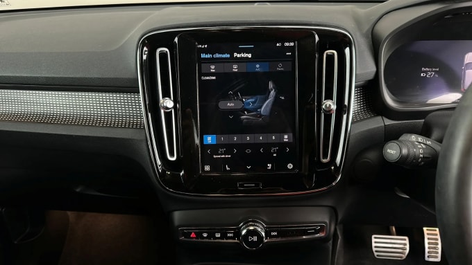 2022 Volvo Xc40