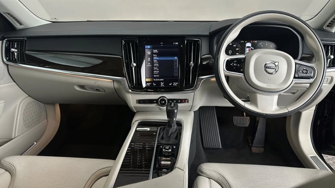 2020 Volvo S90