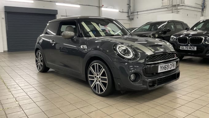 2020 Mini Hatch