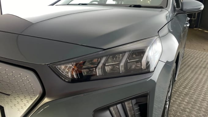 2022 Hyundai Ioniq