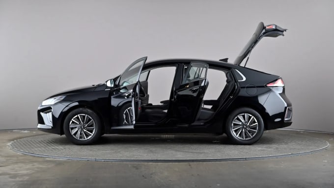 2022 Hyundai Ioniq