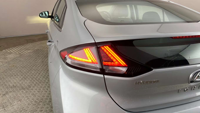 2021 Hyundai Ioniq