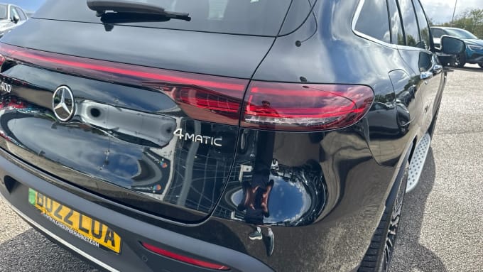 2022 Mercedes-benz Eqc
