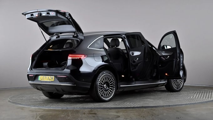 2022 Mercedes-benz Eqc