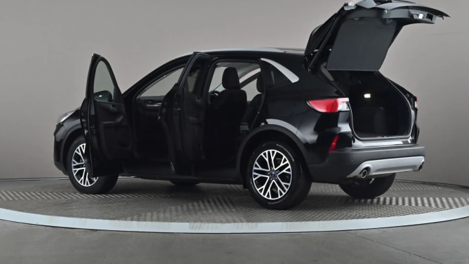 2022 Ford Kuga