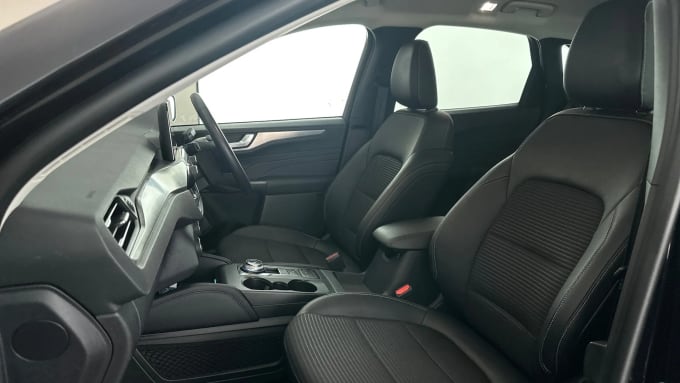 2022 Ford Kuga