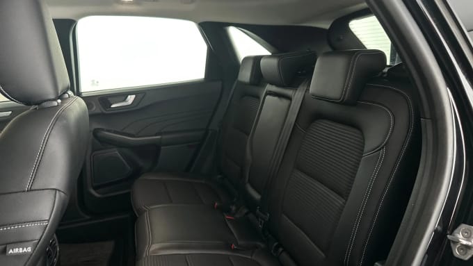 2022 Ford Kuga