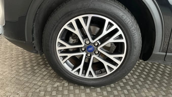 2022 Ford Kuga