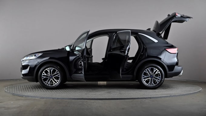 2022 Ford Kuga